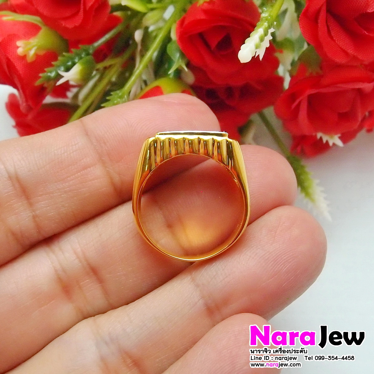 แหวนเพชรชาย ประดับเพชรแท้ 0.72 กะรัต น้ำขาว 98 เพชรเล่นไฟวิบวับ