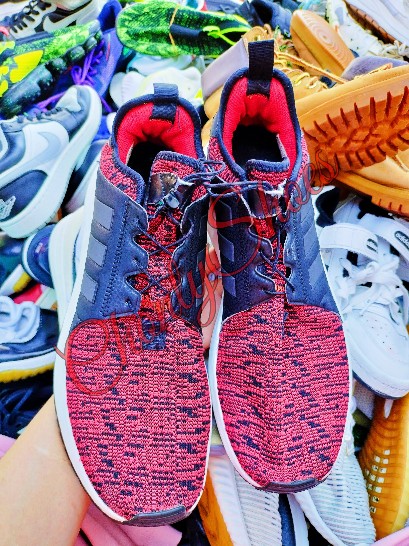 second hand sneakers