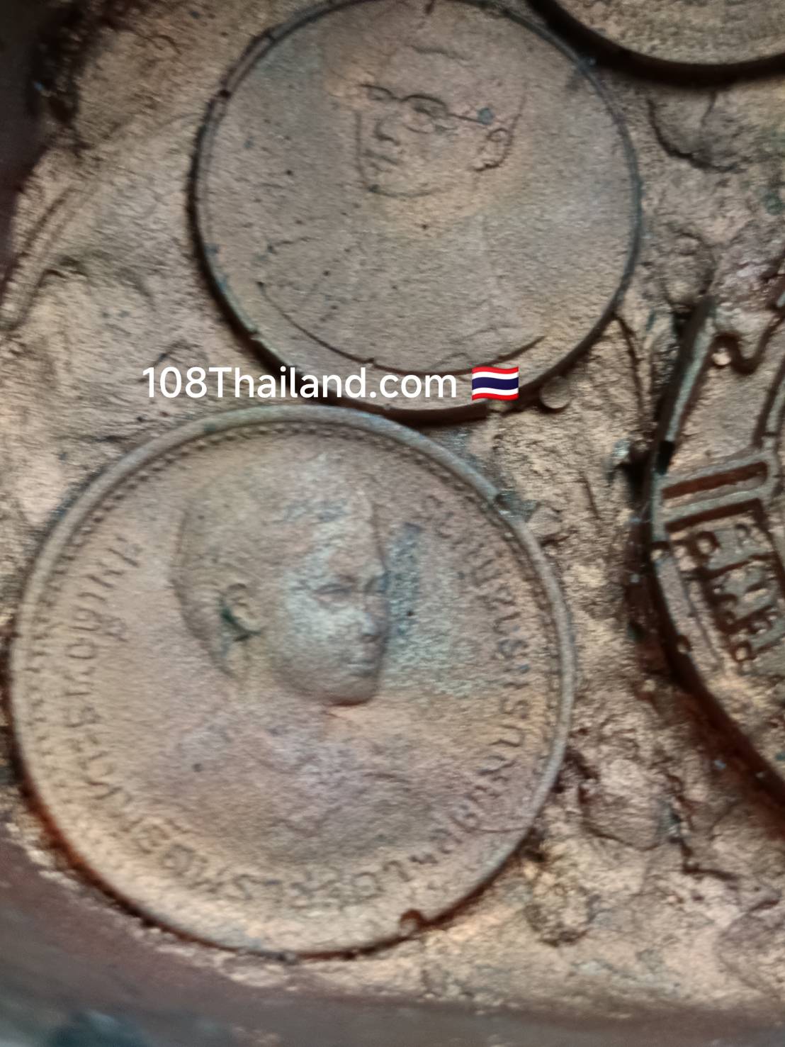 พระบูชาหลวงปู่แหวน สุจิณฺโณ วัดดอยแม่ปั๋ง รุ่นคุ้มเกล้า สมาคมทหารตำรวจ ปี 2525