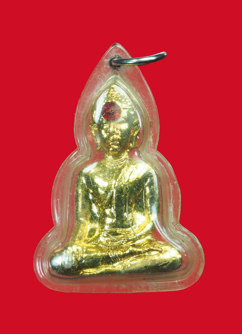 *31592 พระพุทธ หน้าผากผังพลอย เลี่ยมพลาสติกเก่า ไม่ทราบที่และปีสร้าง 3