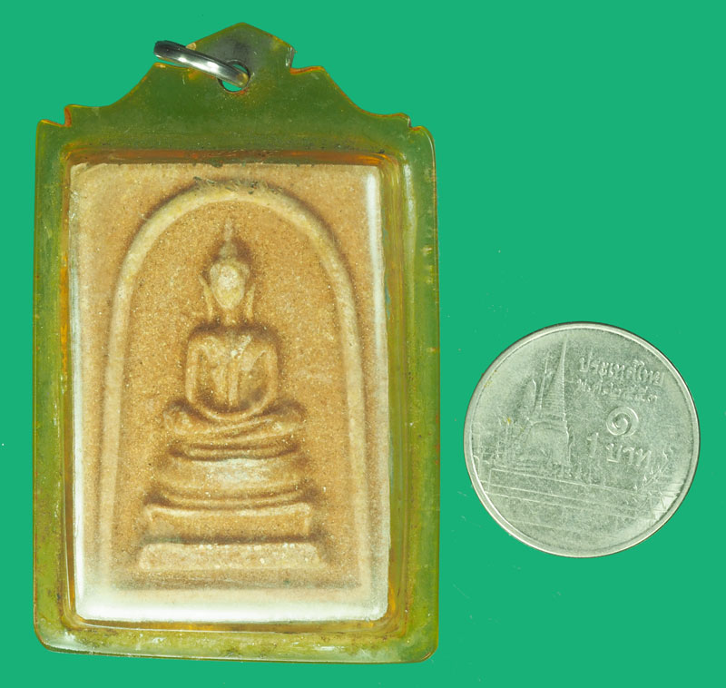 *38842 พระสมเด็จพิมพ์วัดราชนัดดา หลวงพ่อกวย วัดโฆษิตราราม ชัยนาท เนื้อผงน้ำมันหลังเรียบ เลี่ยมพลาสติกเก่าหลายสิบปี 27