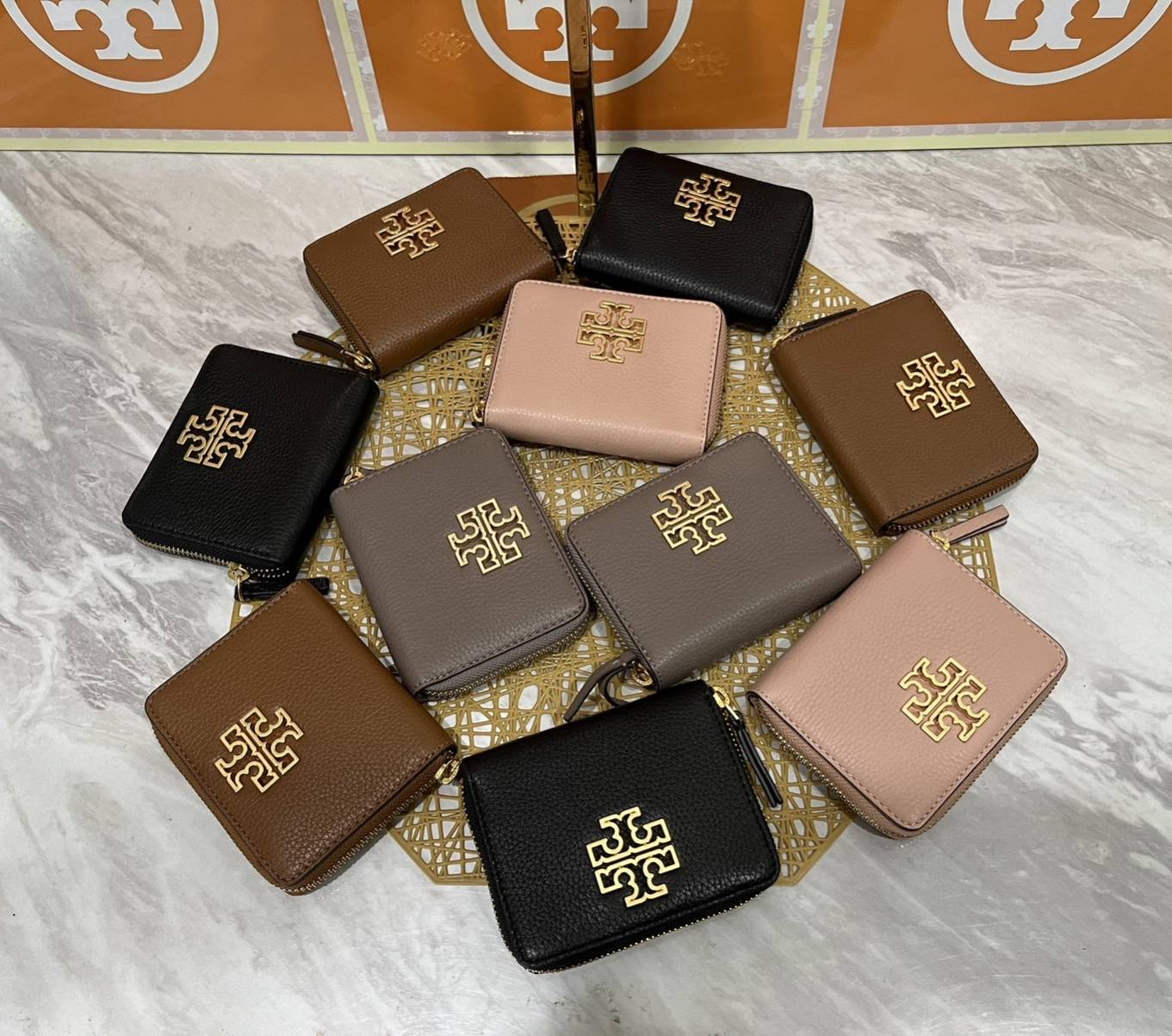 Tory Burch Britten medium wallet
