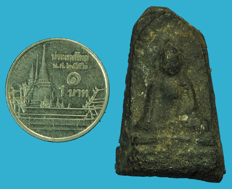 *37269 พระเนื้อดินผสมผงว่าน หลังยันต์เก่าพอมีอายุ ไม่ทราบที่และปีสร้าง 3