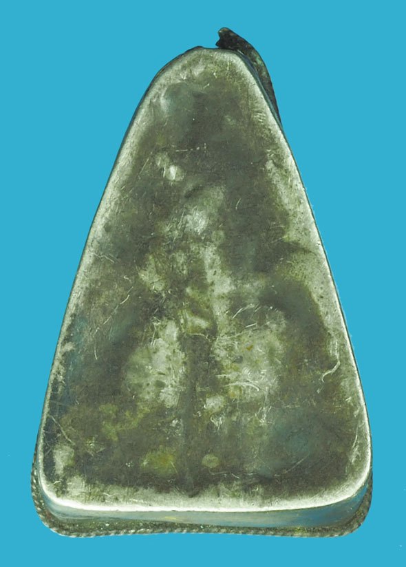 *38410 พระนางพญา วัดนางพญา พิษณุโลก หนึ่งในพระชุดเบญจภาคี สภาพผ่านการใช้ เลี่ยมเงินโบราณเก่า หลายสิบปี สวยๆ เช่าบูชาหลักล้าน 13