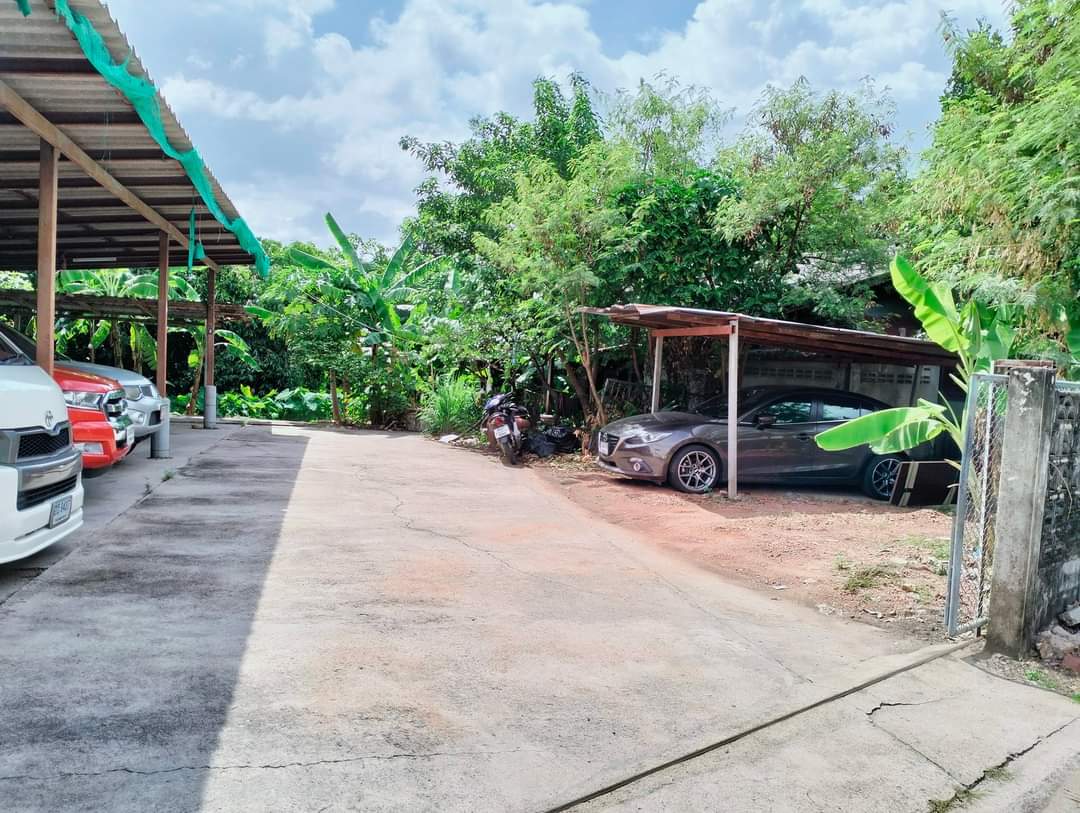ที่ดินเปล่า ซ.หมู่บ้านอิ่มอัมพร ราชพฤกษ์