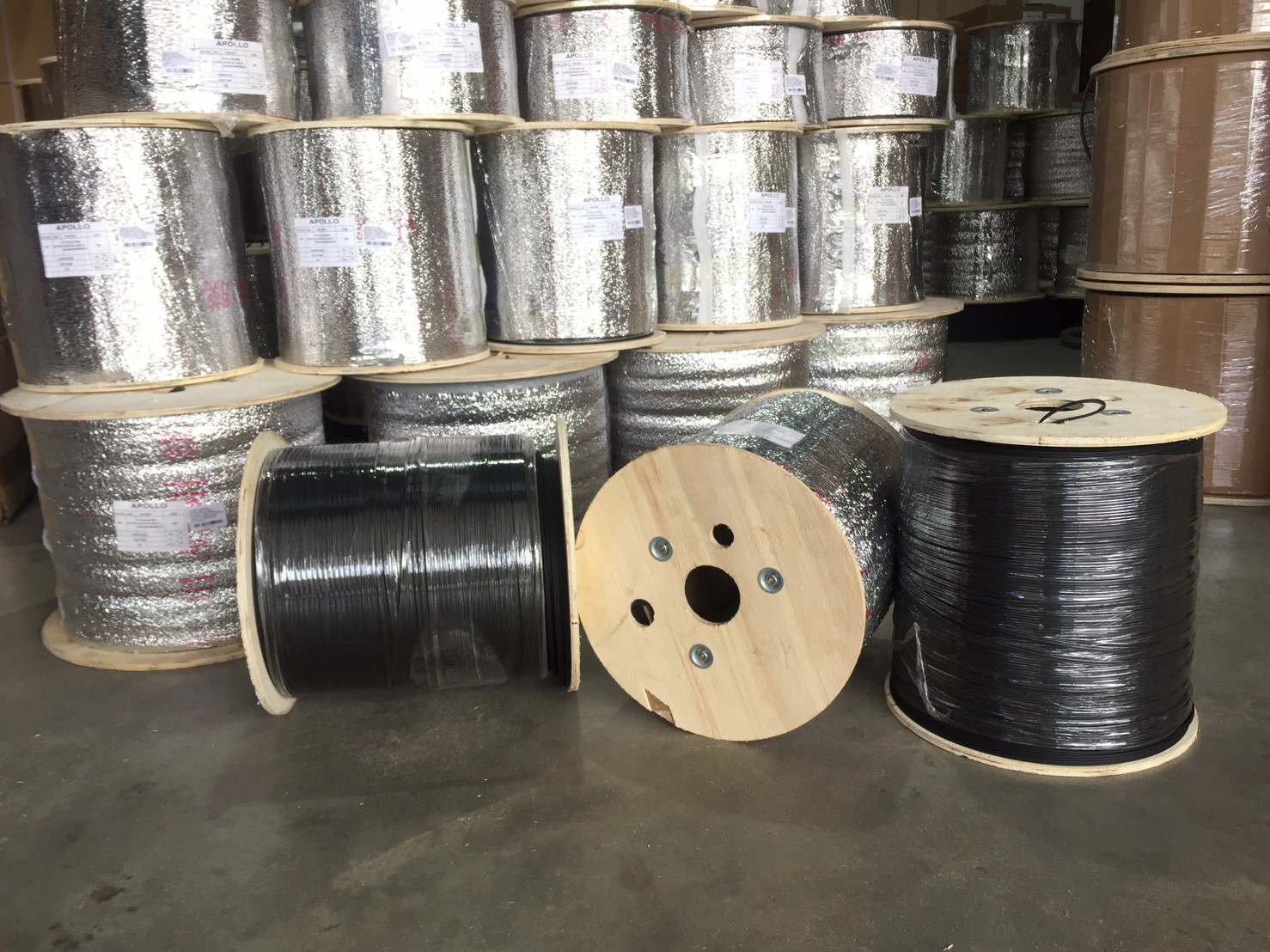 Apollo สายFiber Optic F1C 1Core ความยาว 500M 1,000M 2,000M