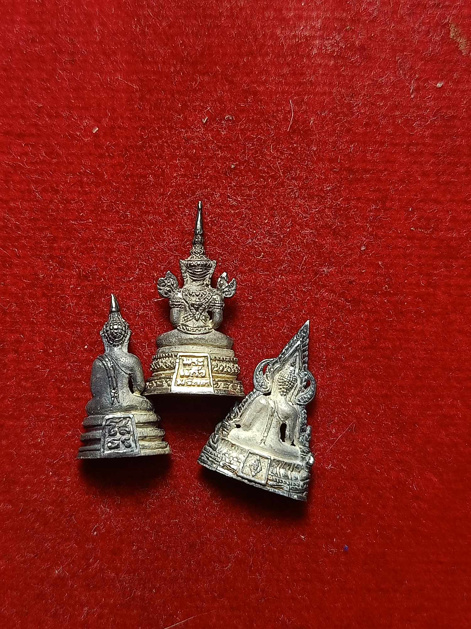 ูรูปหล่อเนื้อเงิน 3 องค์ พระแก้วมรกต โสธร ชินราช (SKU-03228)