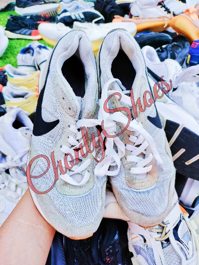 second hand sneakers