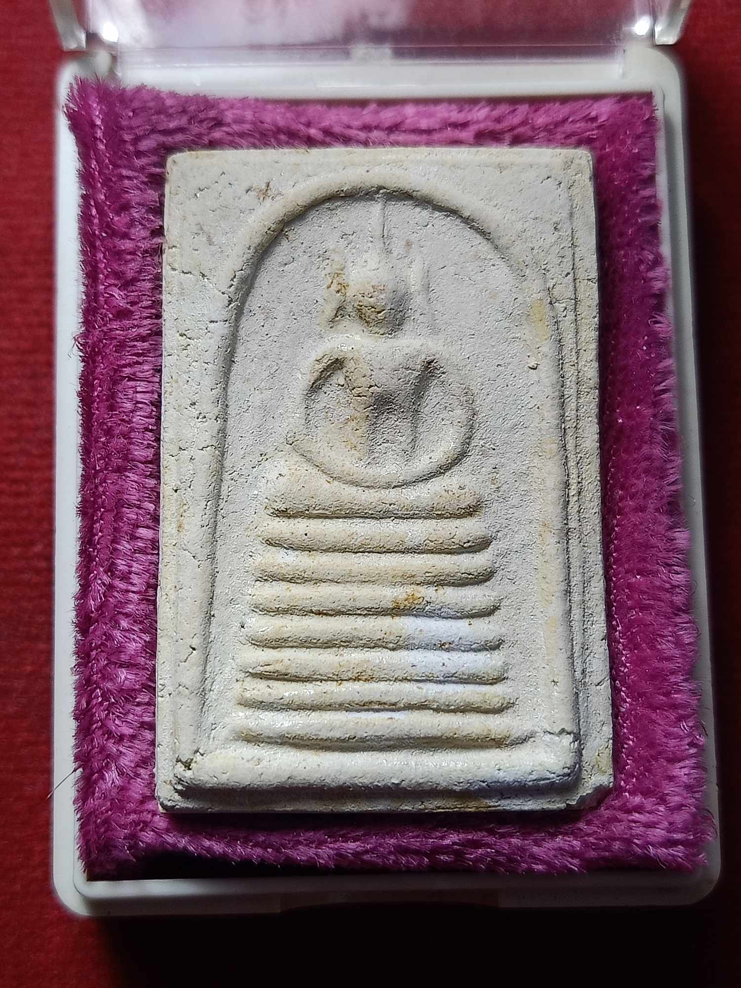 พระสมเด็จ อนุสรณ์ 200 ปี สมเด็จโต วัดไชโยวรวิหาร(เกษไชโย) จ.อ่างทอง ปี 2531 พร้อมกล่อง (SKU-03825)