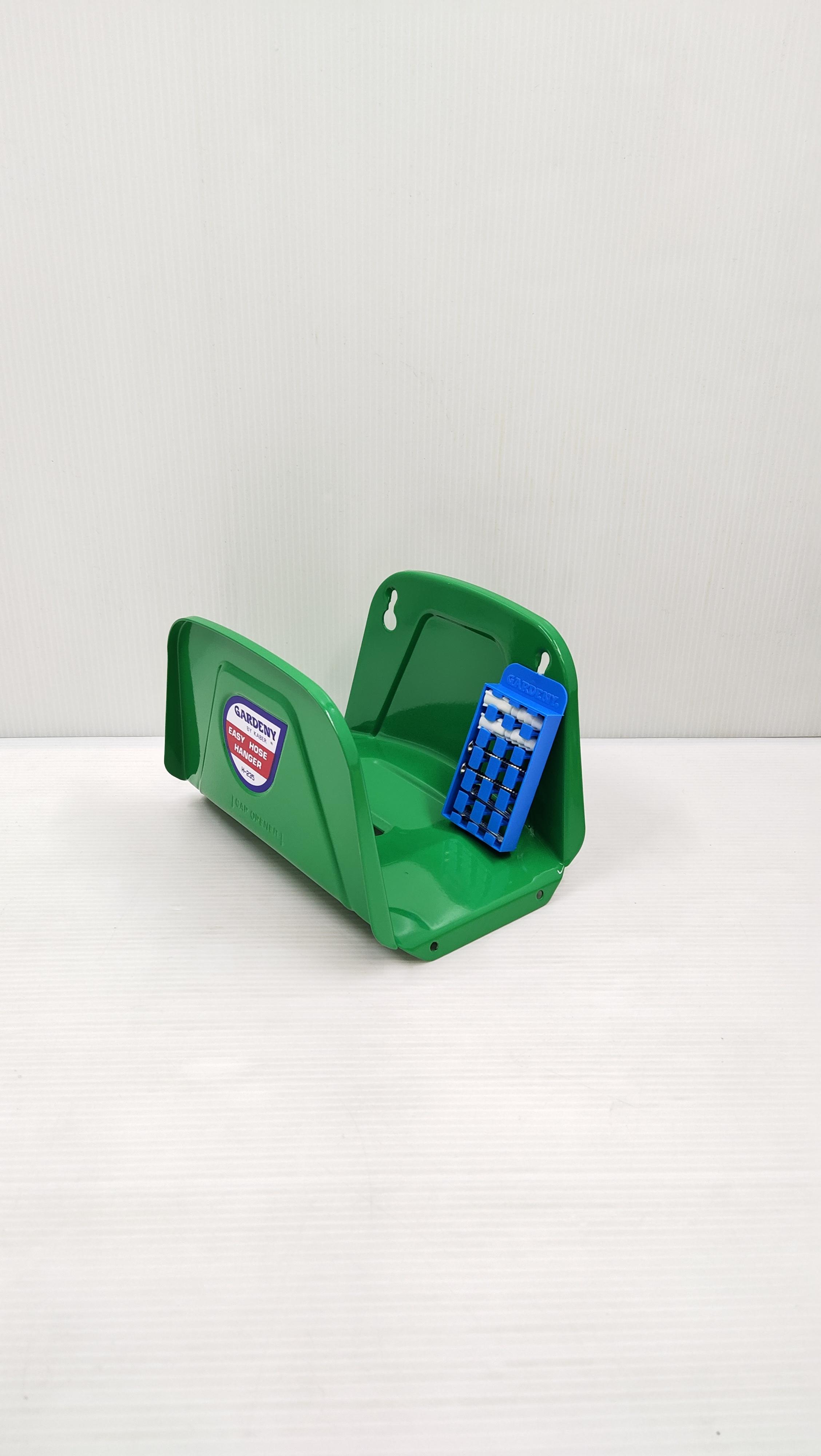 ที่แขวนสายยาง GARDENY เหล็กกันสนิม สีเขียว (แพ็ค 1 อัน) อุปกรณ์เก็บเครื่องมือทำสวน