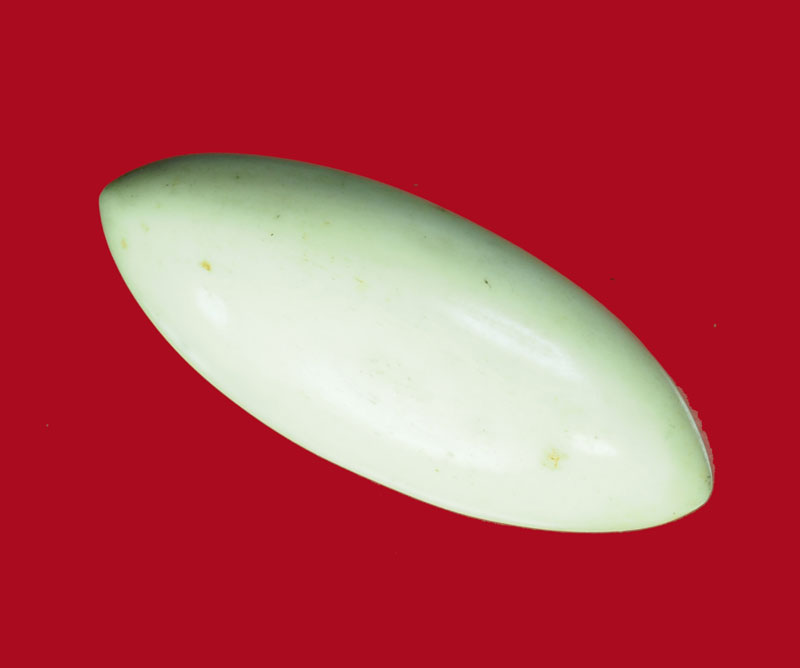 *30958 เครื่องรางลักษณะเม็ดขนุนแกะ เก่าไม่ทราบที่ 12