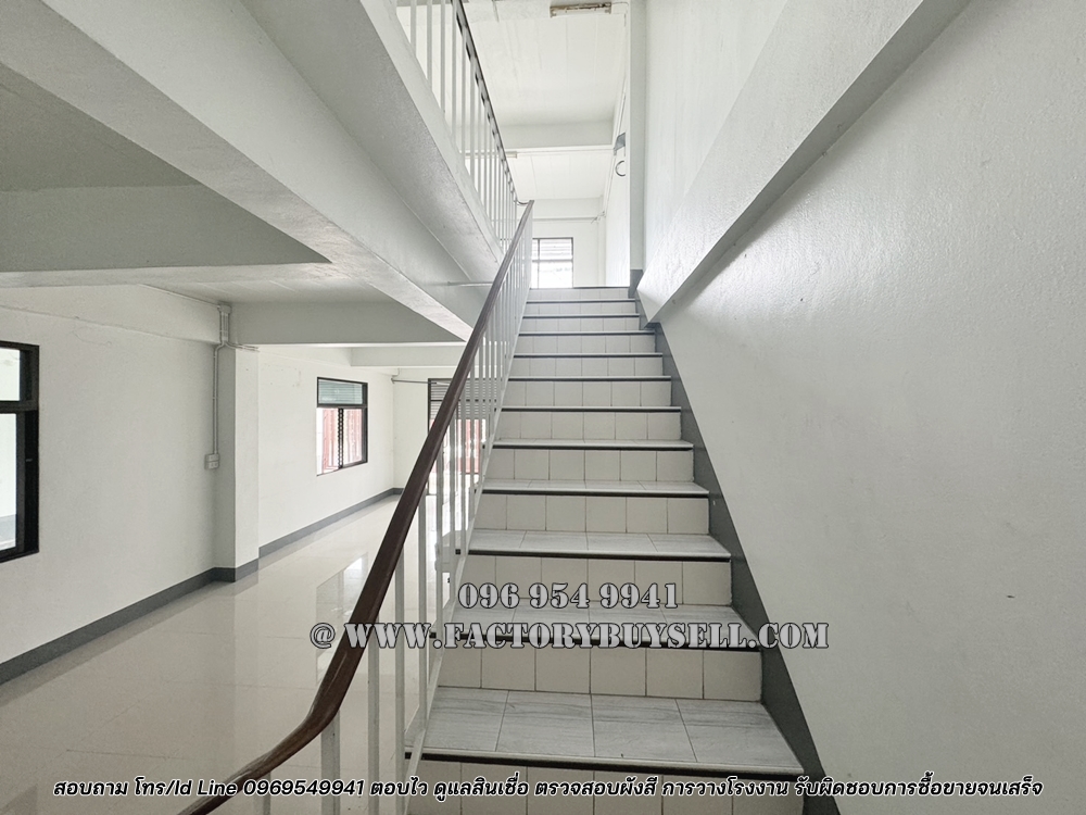 销售工厂,仓库,办公室,埃卡查路(Ekachai Road),Soi Cherd Mahachai Bang Nam Fresh,Samut Sakhon,新装修的建筑物准备工作了