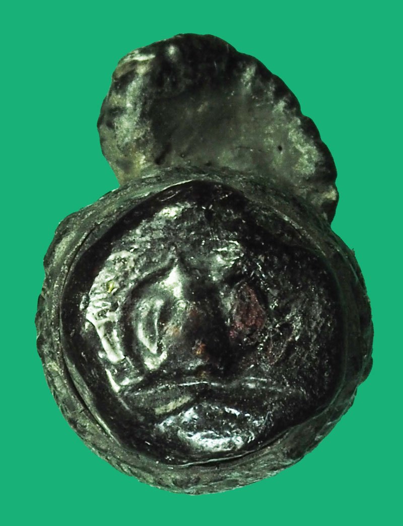 *40409 ตะกรุดใบลานม้วนลงรัก พอมีอายุ ไม่ทราบที่และปีสร้าง 12