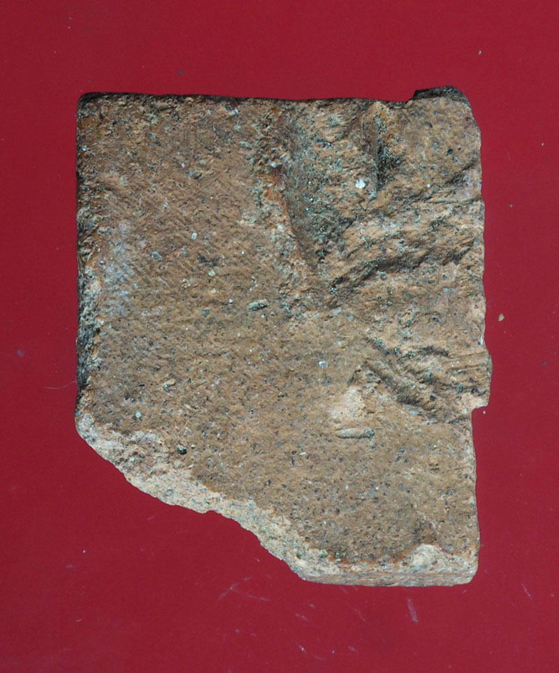 *28857 พระแผงสิบชาติ ตัดเดี่ยว สภาพบิ่นมุมล่าง สมัยอยุธยา เนื้อดิน 13