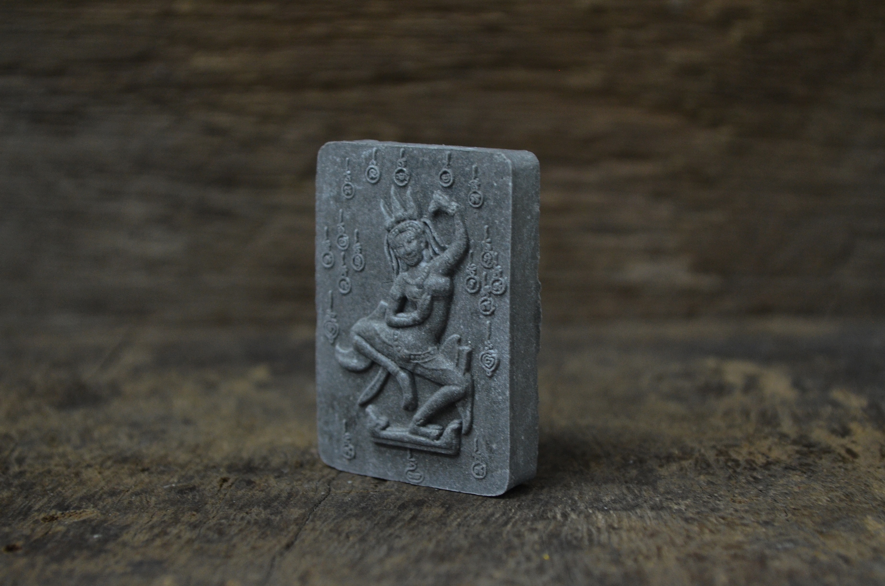 นางเทพอัปสร(นางฟ้าปราณี) เนื้อผง หลวงพ่อดำ วัดสันติธรรม จ.สระแก้ว