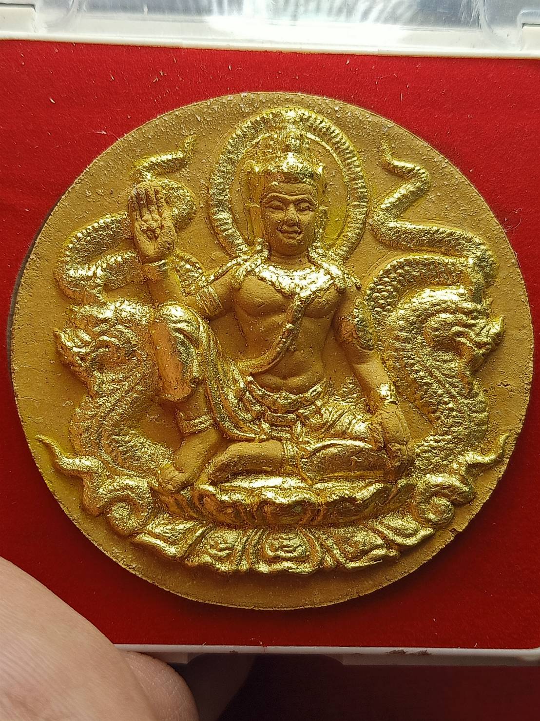 พระนารายณ์ จตุคามรามเทพ รุ่นมหาฤทธิ์ หลวงปู่หงษ์ พรหมปัญโญ วัดเพชรบุรี จ.สุรินทร์ ปี 2550 พร้อมกล่อง (SKU-12972)