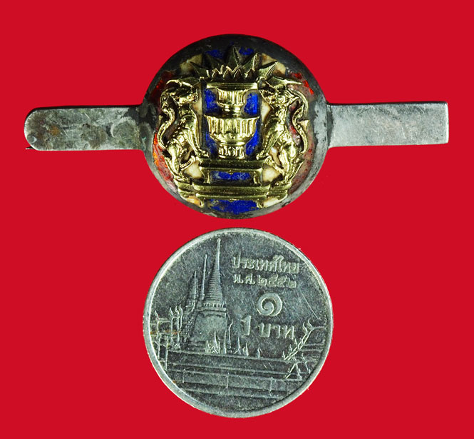 *35163 เข็มกลัดพานรัฐธรรมนูญข้างสิงห์ เนื้อเงินลงยาหน้าทองคำแท้ ยุคประมาณปี 2500 เก่าหายากไม่ค่อยพบเจอ 5