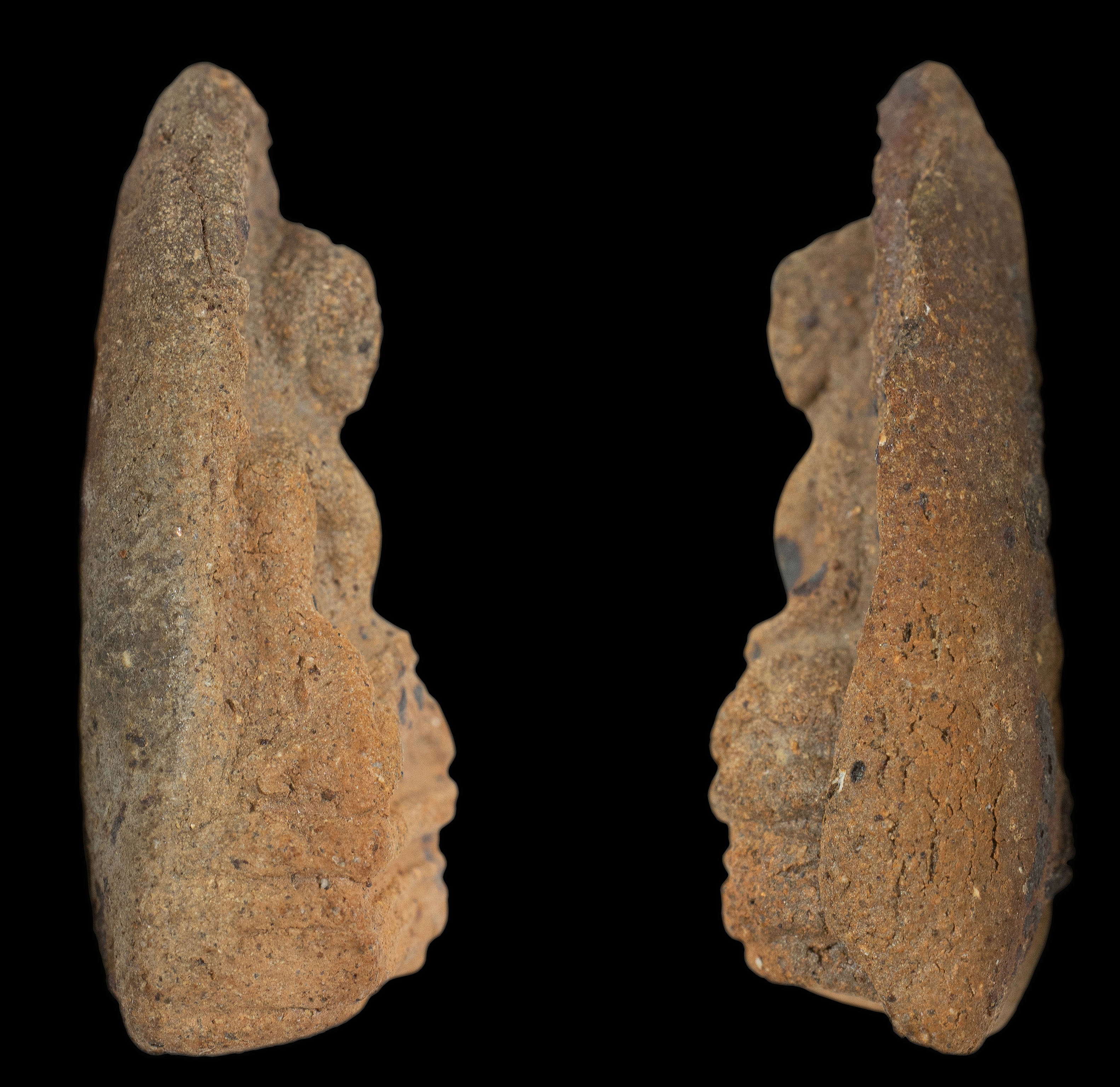 พระรอดพิมพ์ใหญ่ เนื้อดินผสมว่าน หลังยันต์ หลวงพ่อกวย ช่วงปี 2500