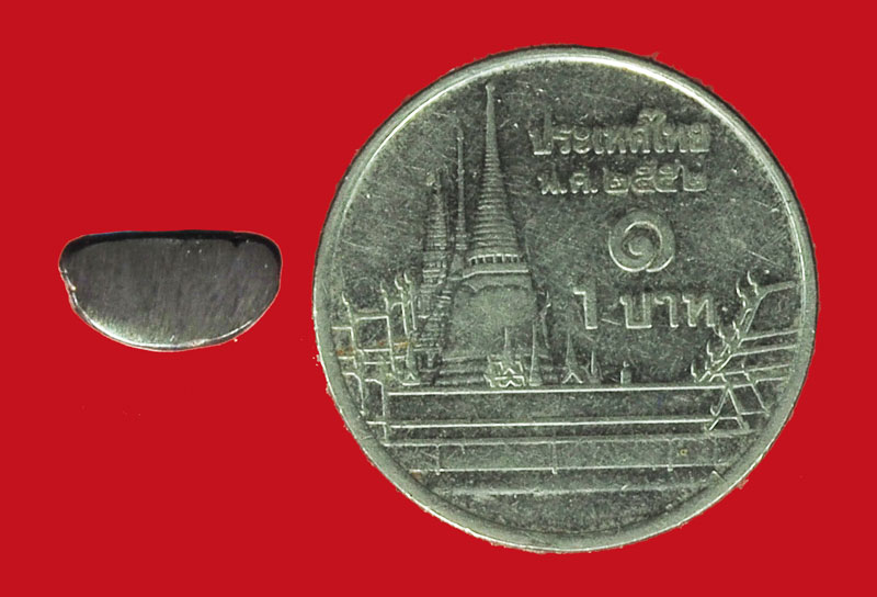 *38070 พระหลวงพ่อพระเจ้าองค์ตื้น วัดศรีชมพูองค์ตื้อ หนองคาย พร้อมกล่องเดิม เนื้อเงิน 87