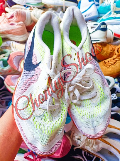 second hand shoes