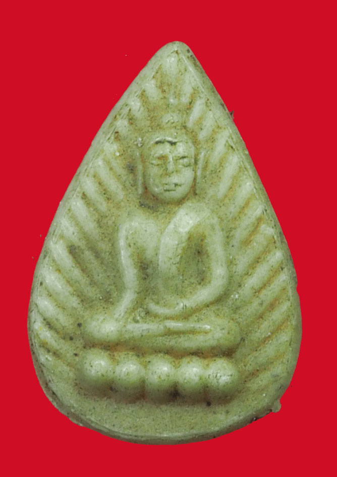 *35007 พระพลาสติกปางมารวิชัย ฐานเม็ด หลวงพ่อเดิม วัดหนองโพ นครสวรรค์ 40