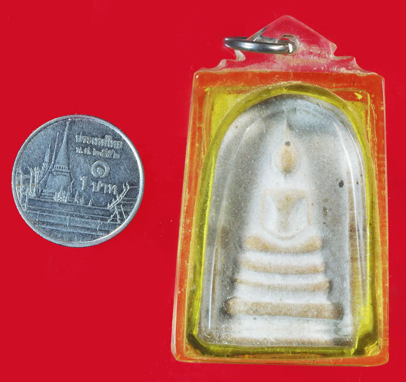 *37620 พระสมเด็จหลังรูปเหมือนหลวงพ่อแพ วัดพิกุลทอง สิงห์บุรี เลี่ยมพลาสติกเก่าวินเทจ 82