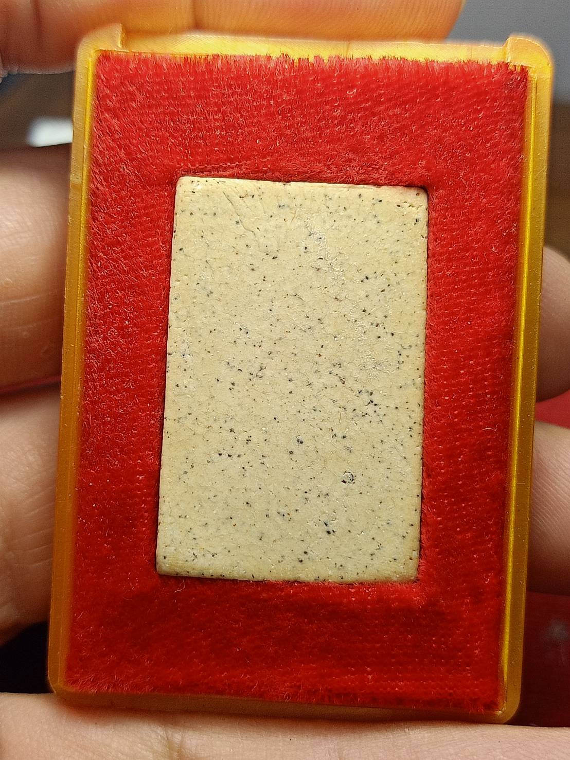 พระสมเด็จอนุสรณ์ 122 ปี สมเด็จพระพุฒจารย์โต วัดระฆังโฆสิตาราม กทม. ปี 2537 พร้อมกล่อง (SKU-07494)