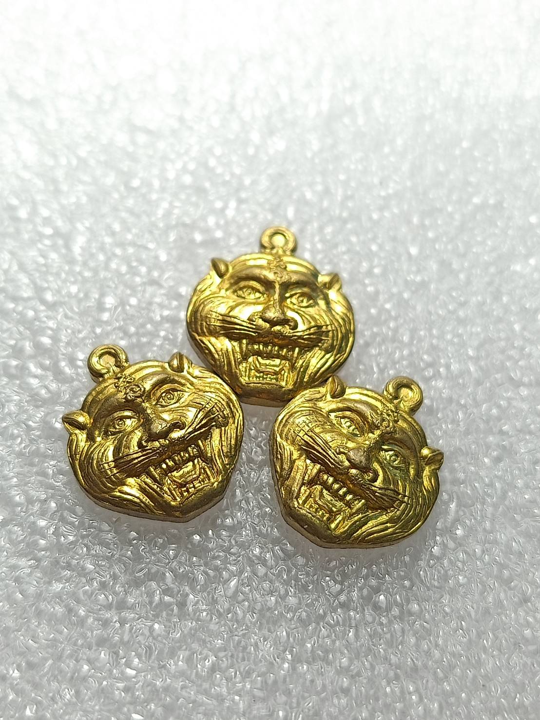 เหรียญหลวงพ่อเปิ่น จำนวน 3 เหรียญ วัดบางพระ จ.นครปฐม (SKU-08996)
