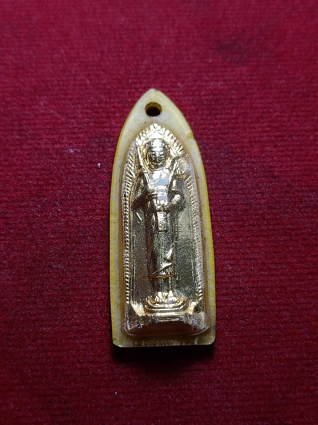 เหรียญพระสีวลีกะไหล่ทอง หลวงพ่อแพ วัดพิกุลทอง จ.สิงห์บุรี ปี 2516 (SKU-07642)