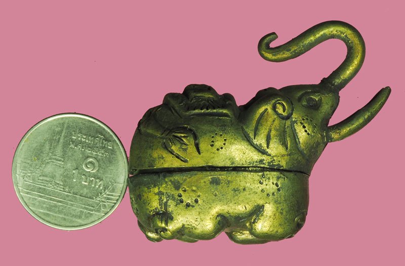 *40111 ตลับรูปช้าง เหมาะสำหรับใส่สึผึ้ง เก่าๆ 16