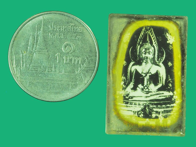 *38892 รูปถ่ายอัดกระจกพระพุทธชินราช หลังพระแก้วมรกต ยุคปี 24XX 4