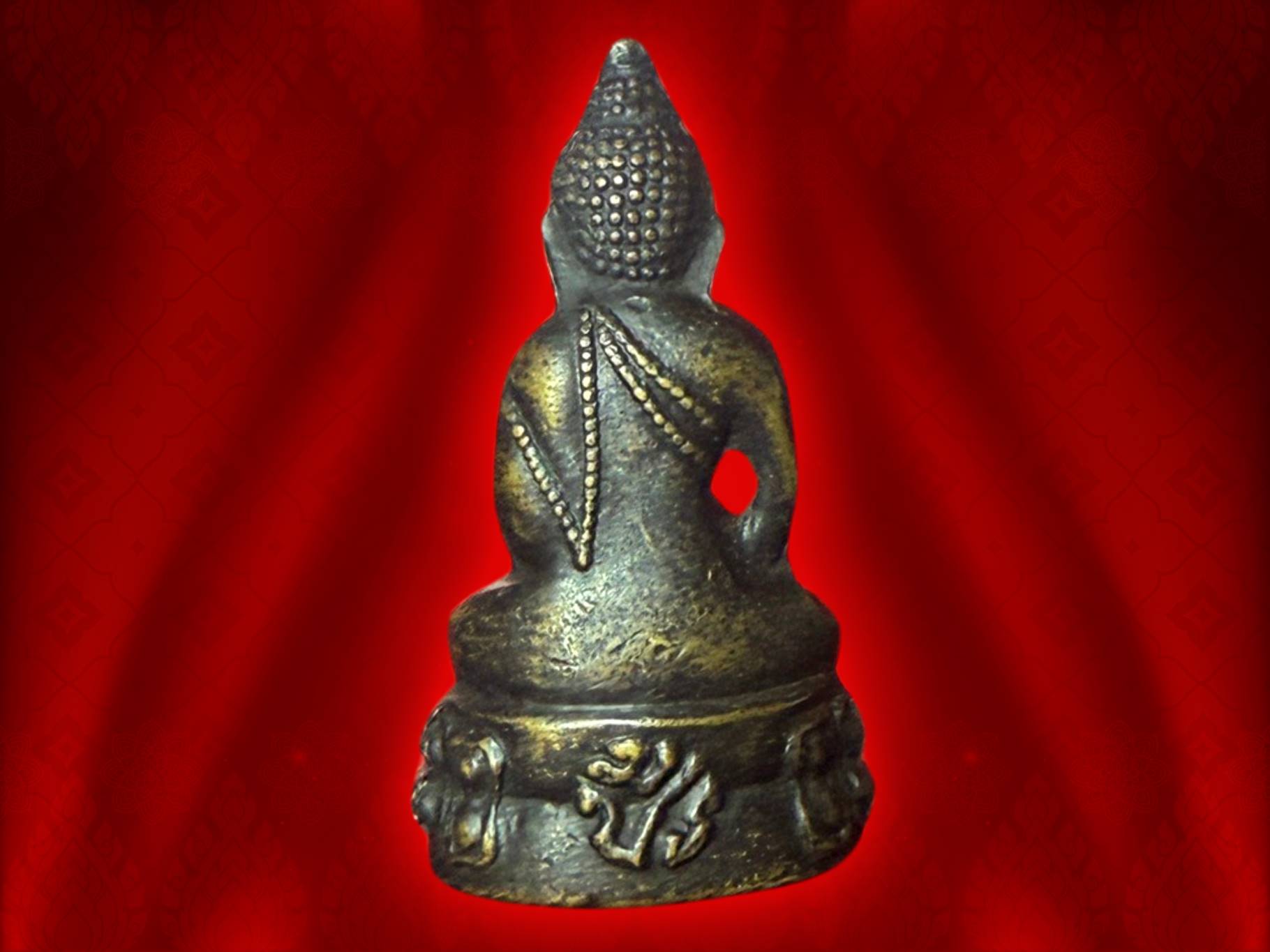 พระกริ่งโสฬส มปร. ปี 2515 ที่ระลึกครบ 108 ปี วัดราชประดิษฐ์ ปี 2515 เนื้อโลหะรมดำ พระดี พิธีใหญ่ ในหลวง รัชกาลที่ 9 เสด็จในพิธีพุทธาภิเษก งาม ๆ สุด ๆ หายาก ครับ (ไม่มีกล่อง) ครับ จำนวนจัดสร้าง 50,000 องค์ ขนาดองค์พระ สูง 3.5 ซม. ฐานกว้าง 1.7 ซม.