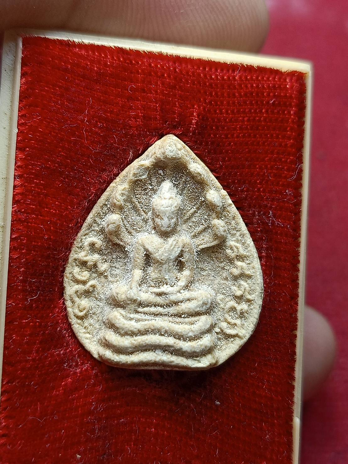 พระนาคปรก เนื้อผง หลวงพ่อผาง วัดอุดมคงคาคีรีเขต จ.ขอนแก่น ปี 2519 พร้อมกล่อง (SKU-12406)