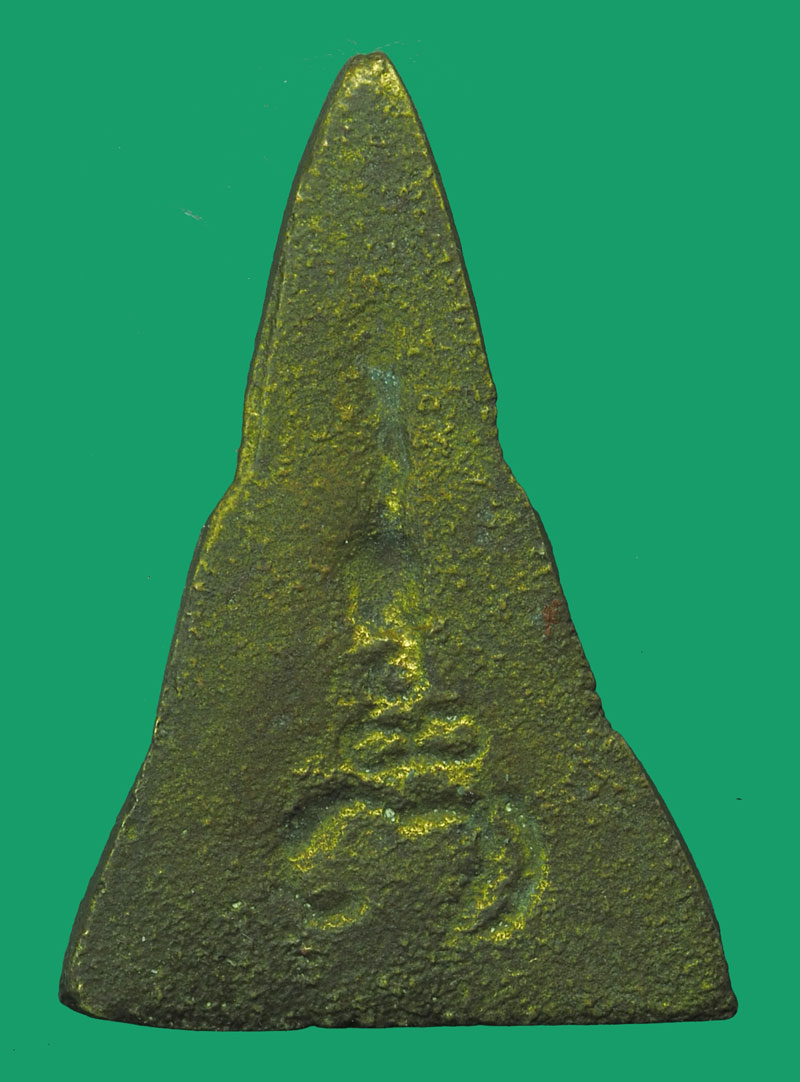 *33674 พระหล่อหลวงพ่อโต วัดบางพลี สมุทรปราการ ปี 2496 เนื้อฝาบาตร ตะไบหยาบด้านข้าง มีน้ำทองกระตามซอกแขน 77