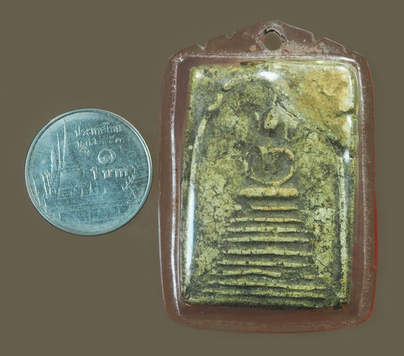 ขายแล้ว*40446 พระสมเด็จพิมพ์วัดเกศไชโยฐานเก้าชั้น เก่า เลี่ยมพลาสติกเก่าหลายสิบปี (มีซ่อมที่บริเวณมุมบนด้านขวาตามภาพ) 9