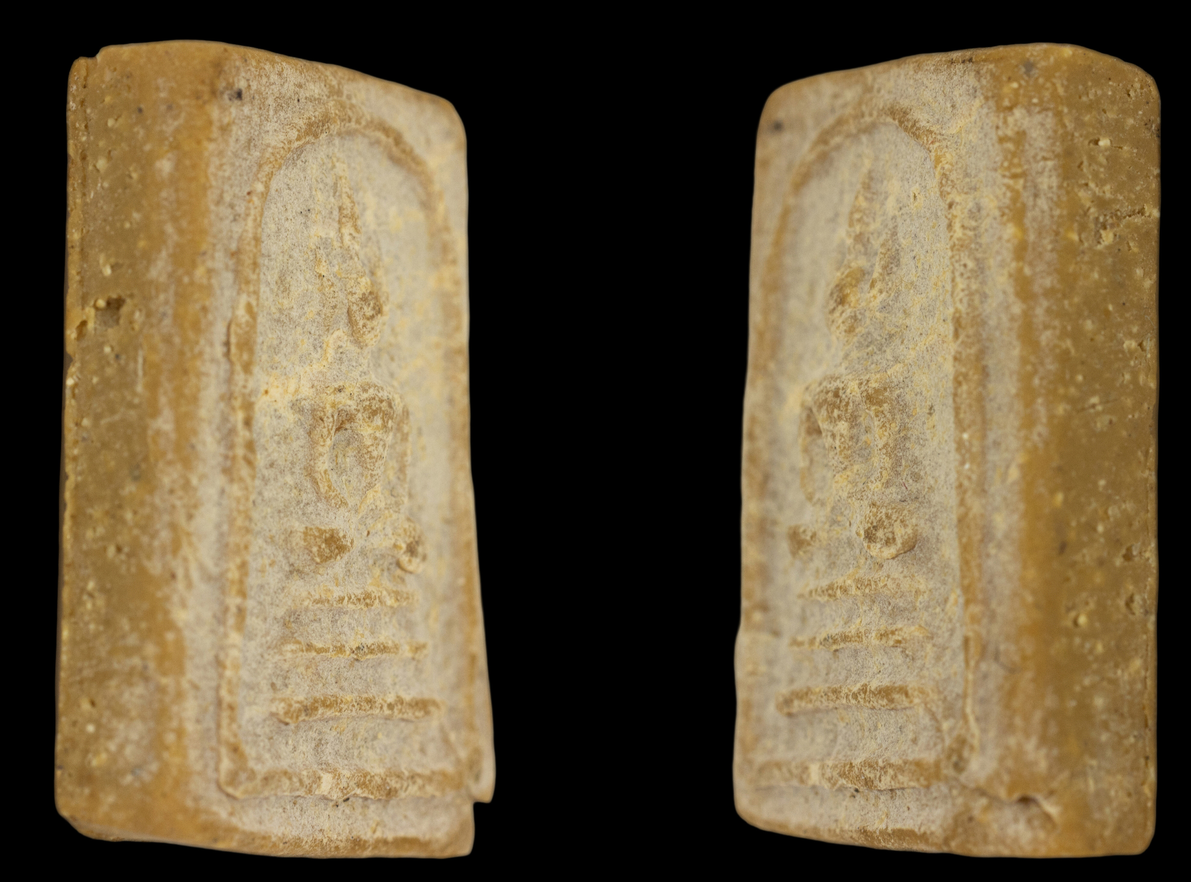 พระสมเด็จหลวงพ่อกวย พิมพ์คะแนนหูบายศรี เนื้อผงน้ำมัน วัดโฆสิตาราม ช่วงปี 2500