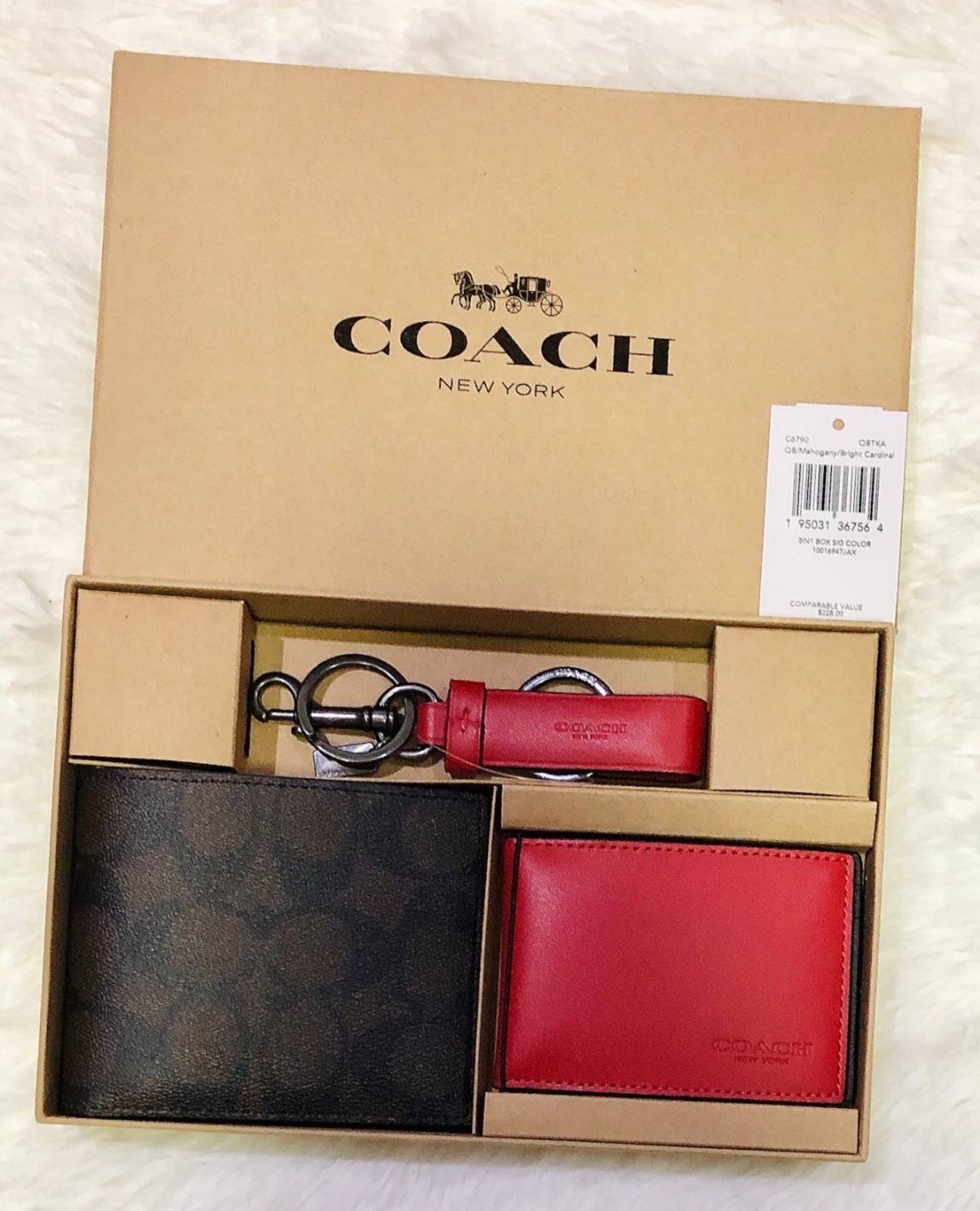 Coach Boxed Card Case And Belt Gift Set