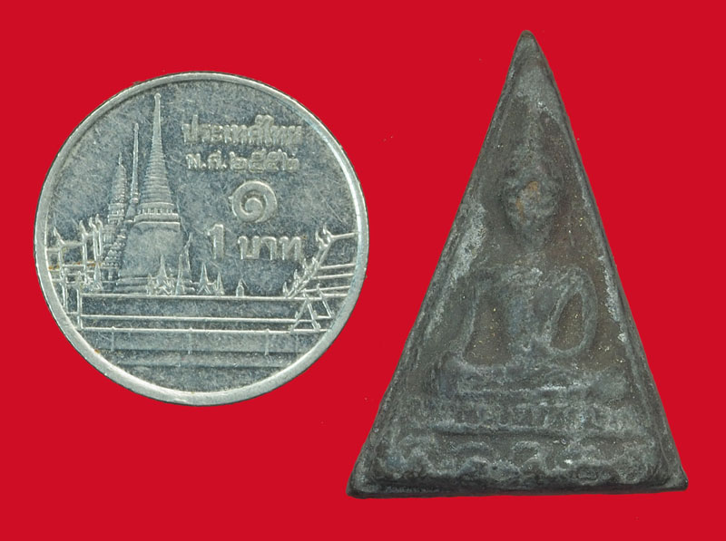 *35511 พระนางพญา เนื้อดินผสมผงว่าน เก่าไม่ทราบที่และปีสร้าง 9.1