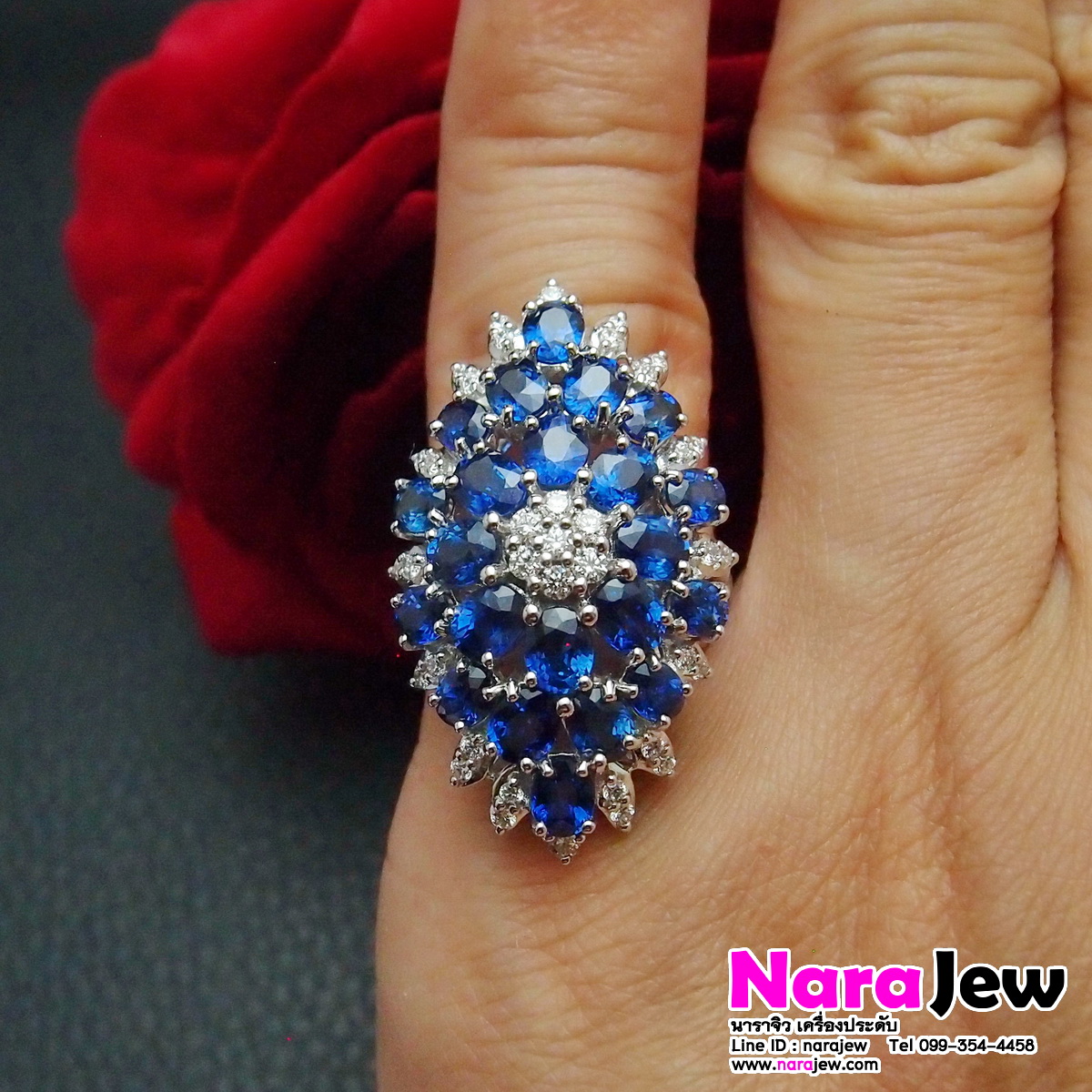 แหวนไพลิน ซีลอน ล้อมเพชรแท้ แบบแหวนทรงมาคี หน้ากว้าง ใส่เต็มนิ้วสุดๆ