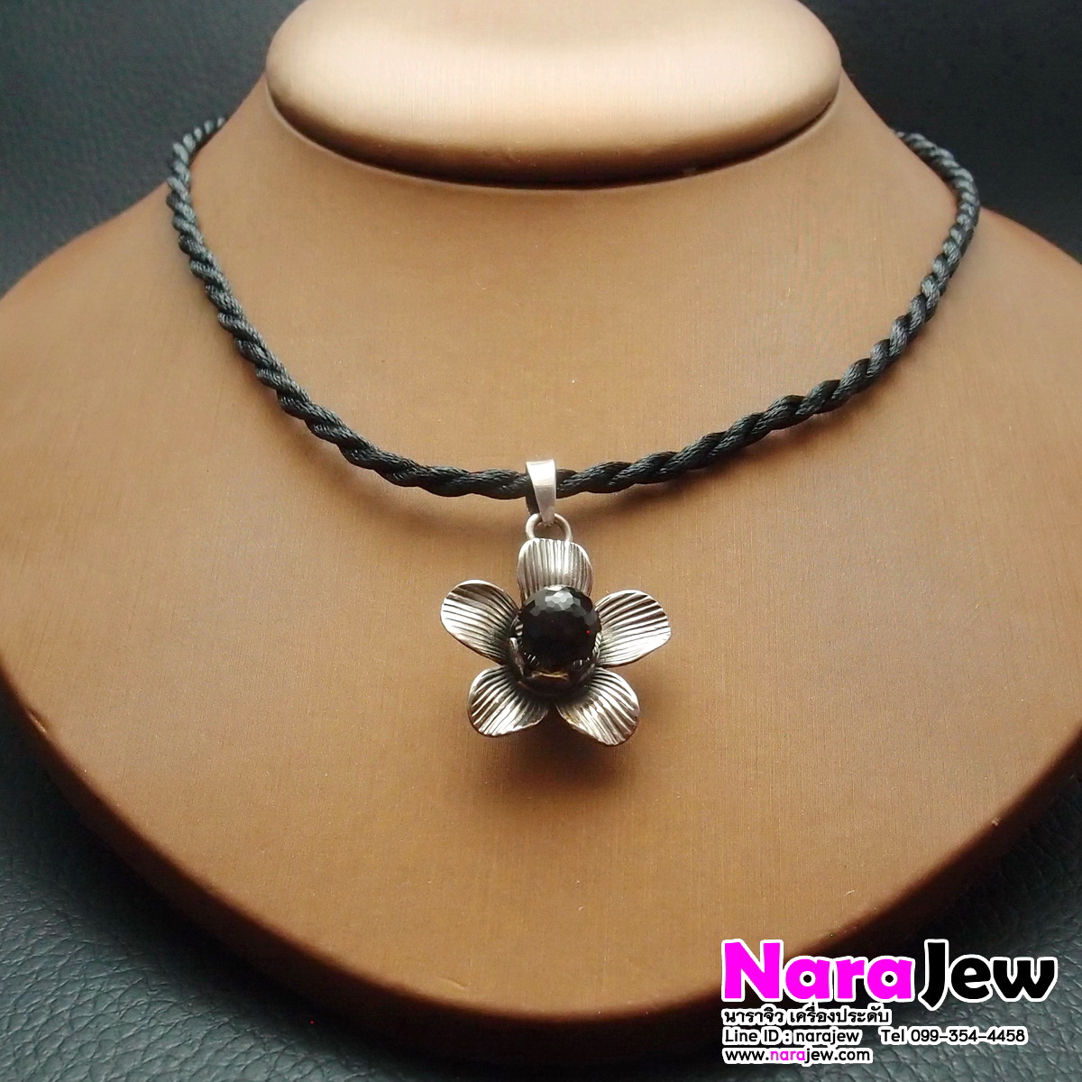 จี้ สโมคกี้ควอตซ์ Smoky Quartz หินแห่งอำนาจ ตัวเรือนเงินแท้925 รูปดอกไม้ แถมฟรี สร้อยไหมญี่ปุ่น
