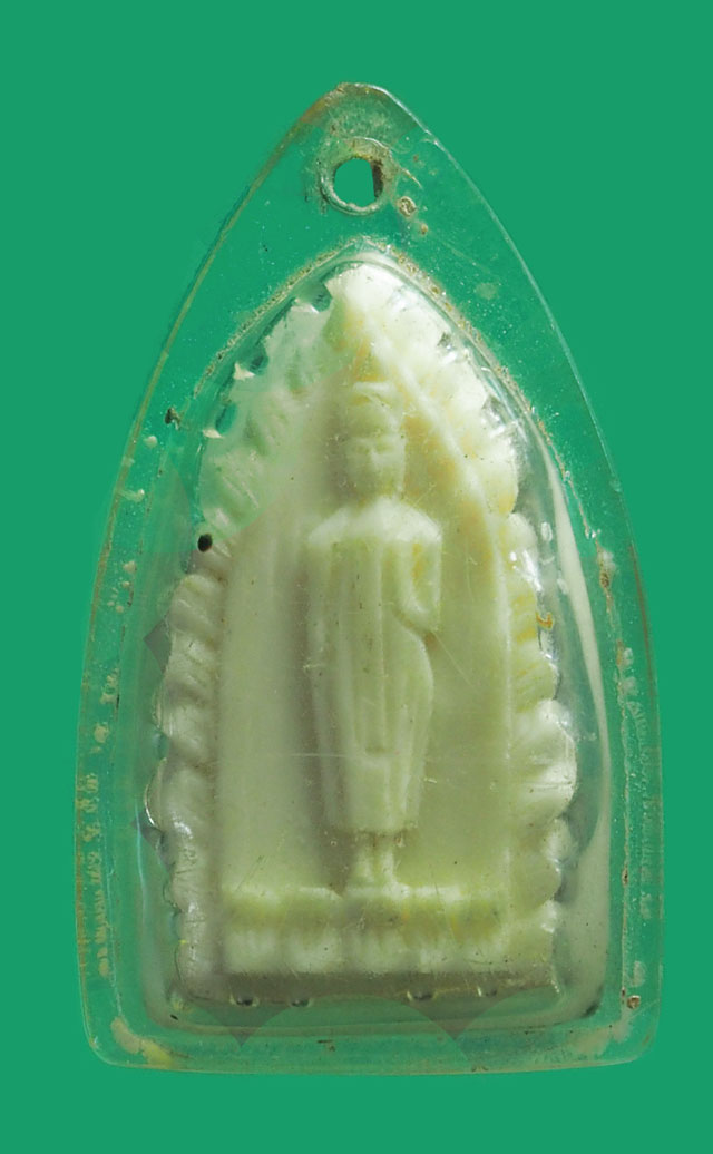 *33693 พระประจำวันเเกะ หลวงพ่อมุ่ย วัดดอนไร่ สุพรรณบุรี เลี่ยมพลาสติกเก่า 12