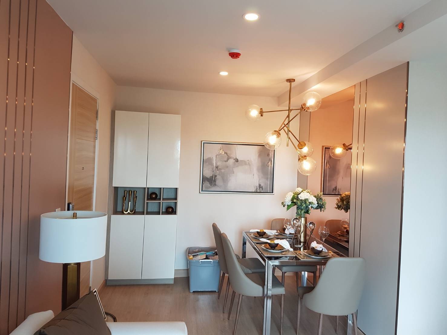 For Sale KnightsBridge tiwanon (with Tenant) TYPE: 2 Bedroom 2 Bathroom Area: 44.50 Sqm.