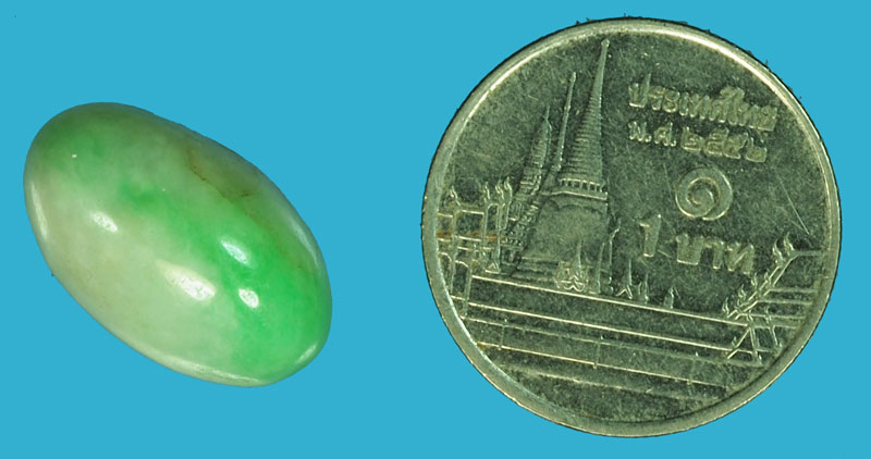 *37466 เม็ดหินสีลักษณะคล้ายหยก เป็นเครื่องประดับ 16