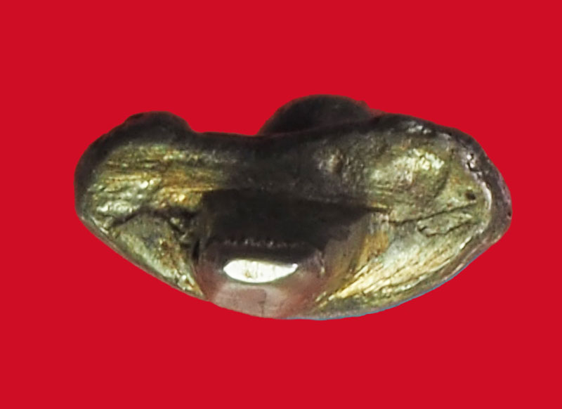 ขายแล้ว*33777 พระยอดธง เนื้อเงิน ไม่ทราบที่และปีสร้าง 8