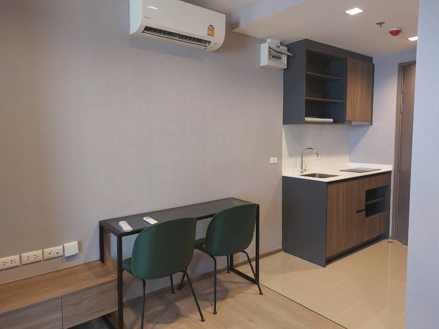 ขาย (For Sale) คอนโด : เดอะ ไลน์ พหลโยธิน อาคาร B 1 ห้องนอน 1 ห้องน้ำ 32.5 ตรม.