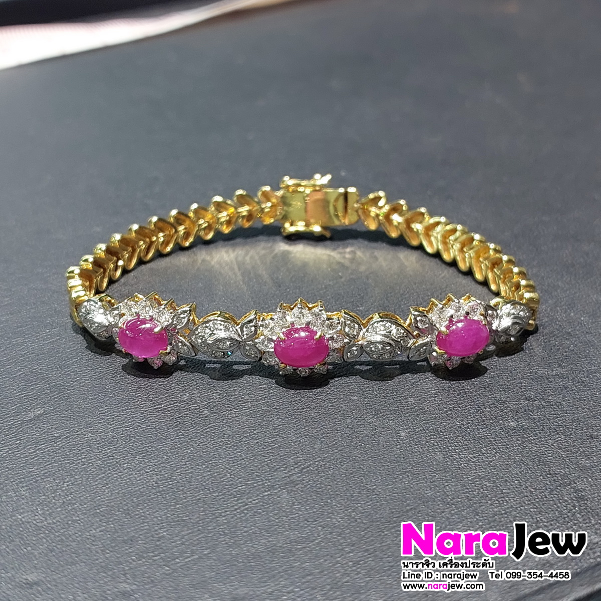 สร้อยข้อมือทับทิมพม่า ล้อมเพชรแท้ 1.6 กะรัต พร้อมใบเซอร์สถาบันอัญมณีฯ