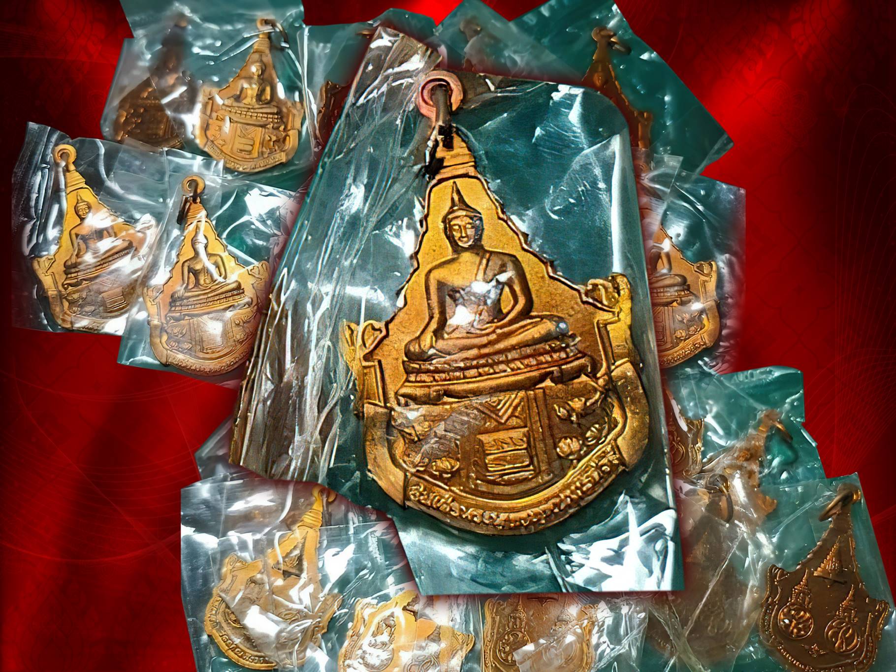 เหรียญพระพุทธญาณนเรศวร์ ด้านหลัง ภปร. สก. วัดญาณสังวราราม ปี 2527 รุ่นแรก เนื้อทองแดง พร้อมซองเดิม ซีนเดิม มาพร้อมกันทีเดียว 10 เหรียญ ครับ