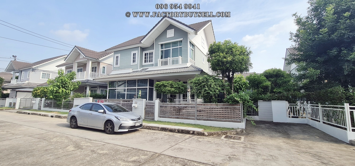 ขายบ้าน บุราสิริ ปัญญาอินทรา มีห้องเก็บรถ Supercar เป็นห้องกระจกในบ้าน
