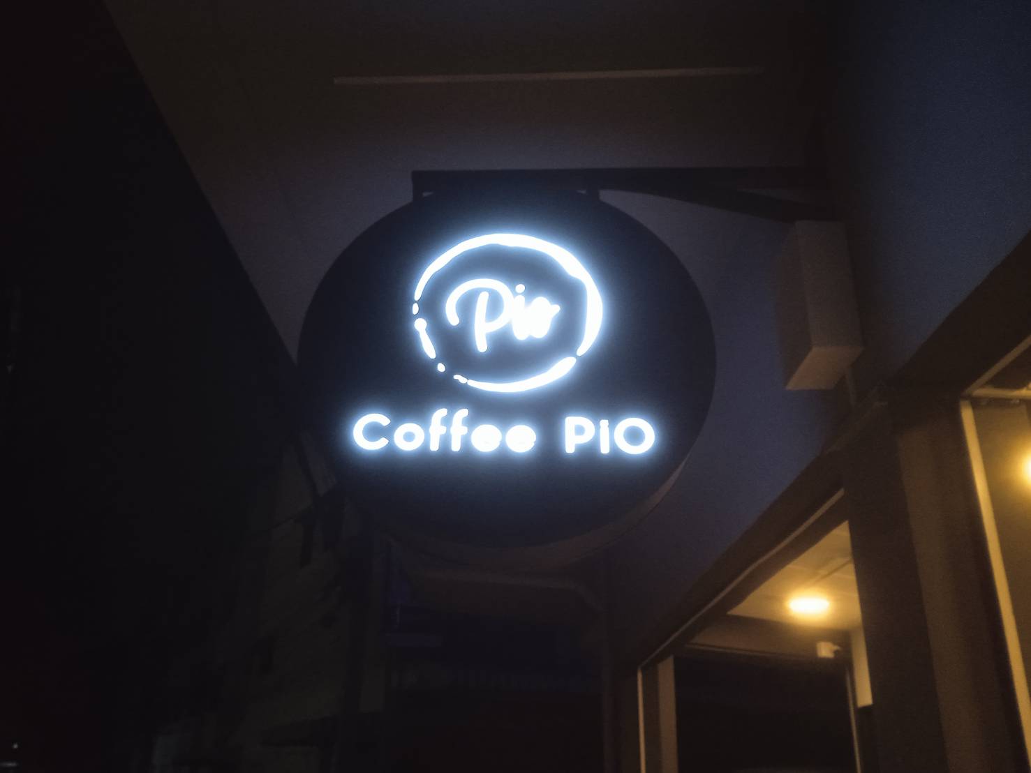 กล่องไฟติดหน้าร้าน กล่องไฟวงกลม