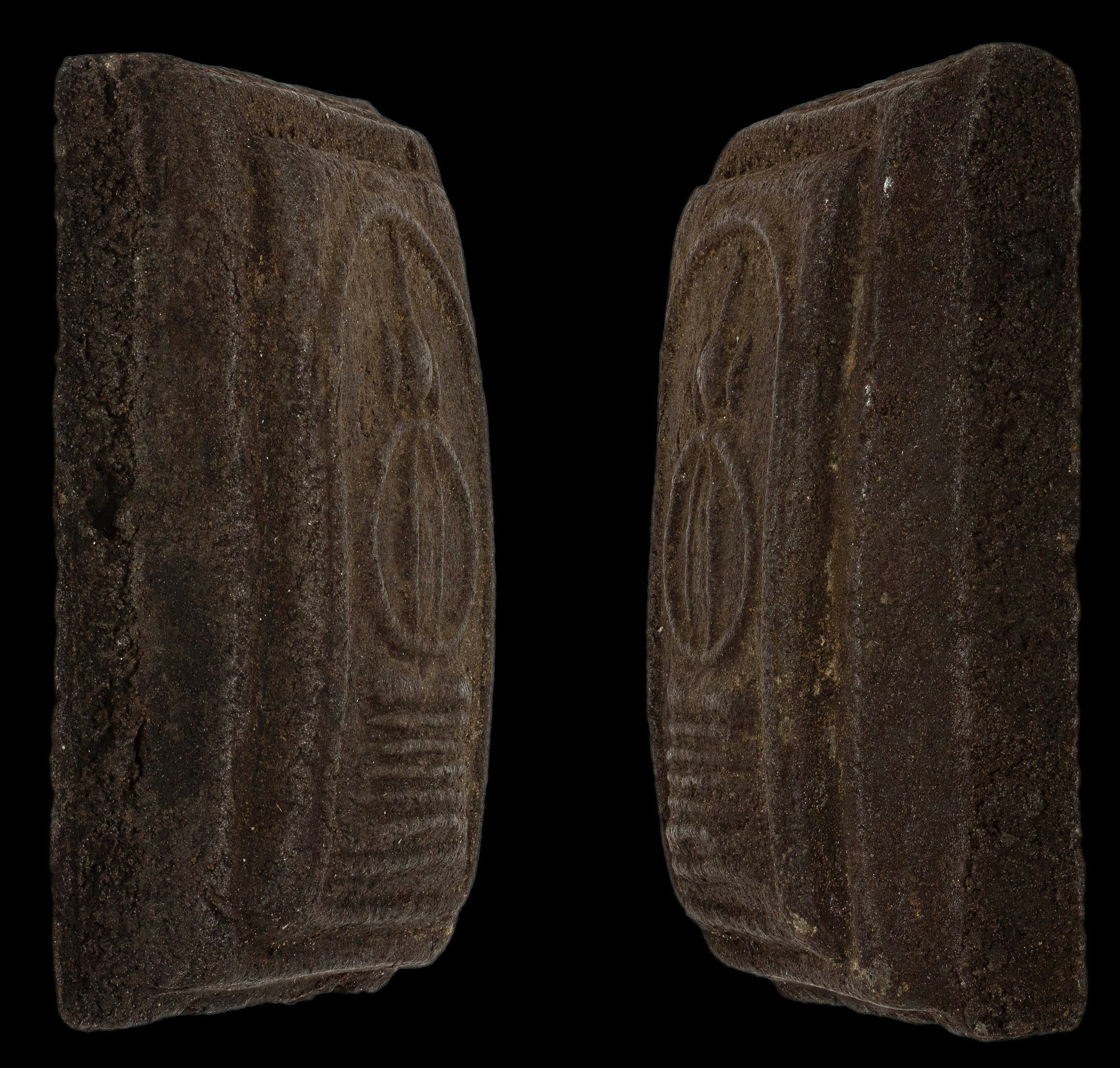 พระสมเด็จนักเลงโต หลวงพ่อทาบ วัดกระบกขึ้นผึ้ง เนื้อผงใบลาน มีเขียนยันต์ด้านหลัง